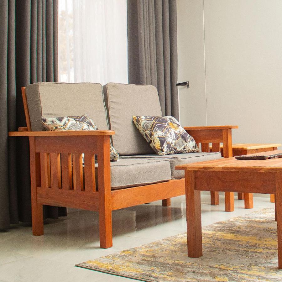 R Executive Apartments ฮาราเร ภายนอก รูปภาพ