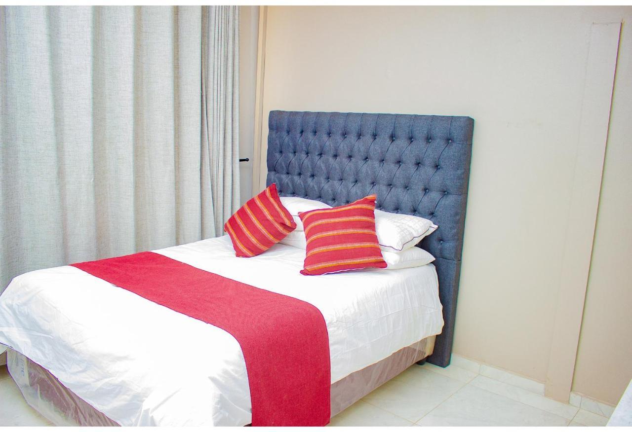 R Executive Apartments ฮาราเร ภายนอก รูปภาพ
